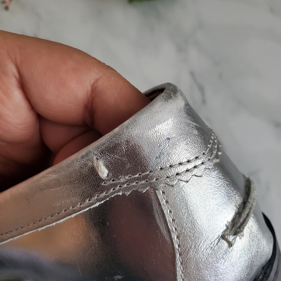 House of Hounds Silver Archer Fringe Boho Loafers Womens 9.5/40 - Picture 7 of 12